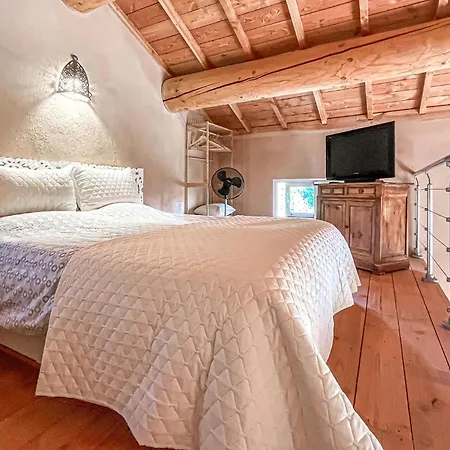 Mazet Piscine Proche Uzes Semesterbostad